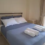公寓 伊里尼别墅 *
