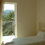 Irini's شقة