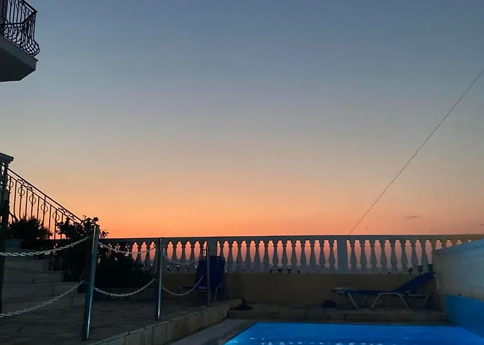 公寓 伊里尼别墅 *